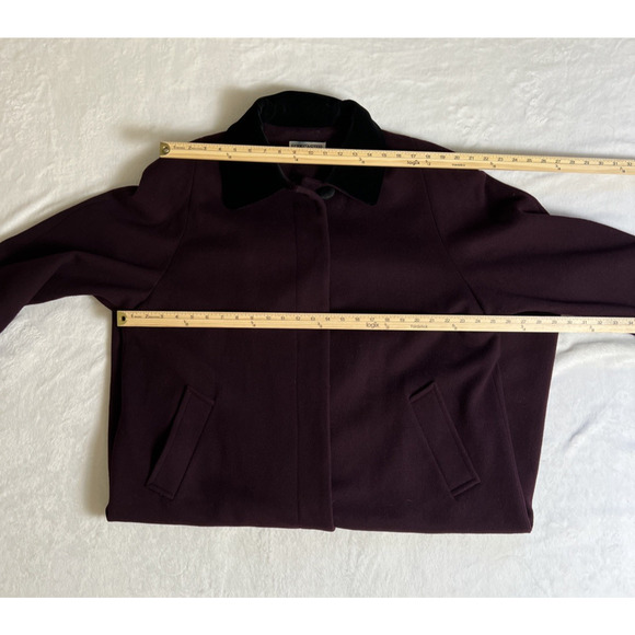 Forecaster of Boston Women’s Wool Coat Size 1X 18 Purple Velvet Trim Classic Lux - Picture 8 of 10